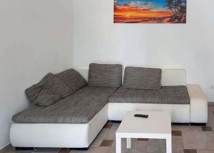 Apartment Stunning Apartment In Vir With Wifi *