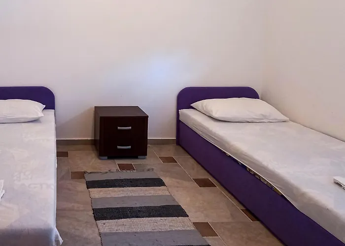 Apartment Stunning Apartment In Vir With Wifi *